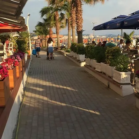 Sea View Beach Appartamento *